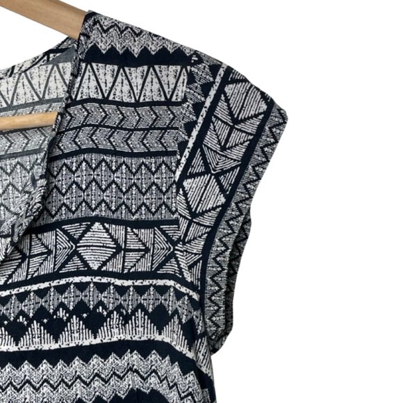 ROSE & THYME | Black and White Bohemian Style Short Sleeve Blouse | Size XS - Picture 3 of 10